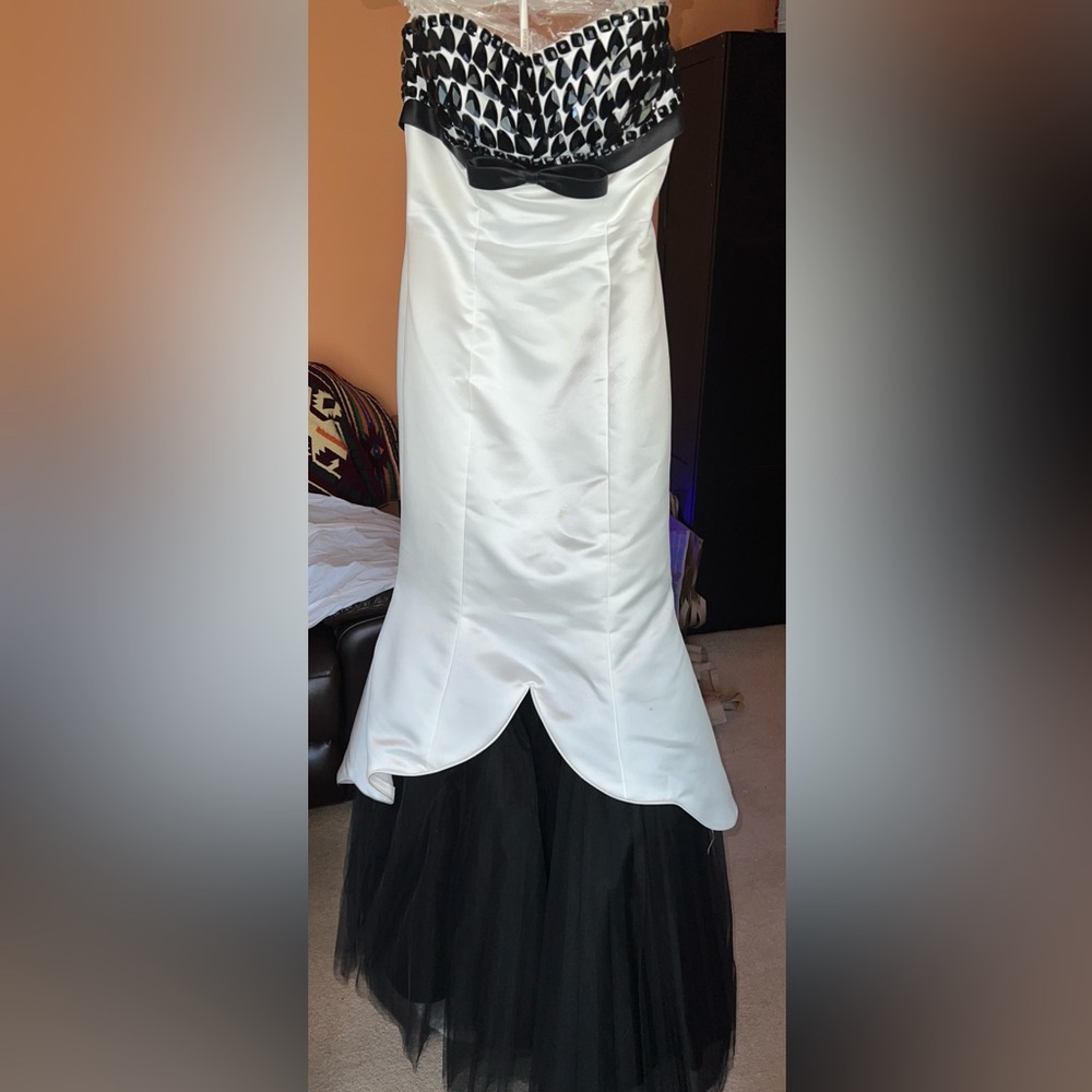 Sherri Hill Black & White Mermaid Prom Dress